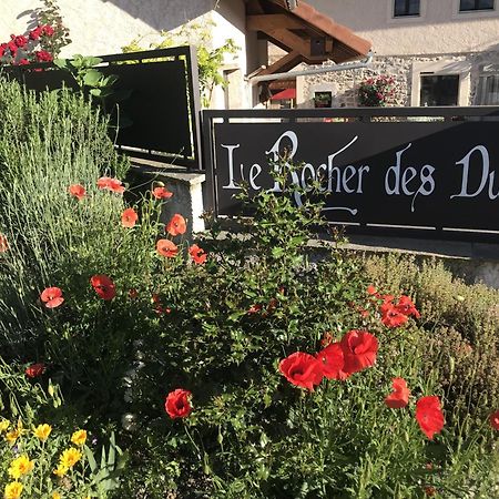 Le Rocher Des Ducs, Vue Sur Montagne, Abris Voitures Et Motos Le Glaizil Kültér fotó